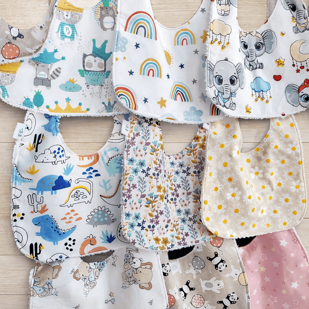 bavaglini per bambini in tessuto con fantasie colorate, morbidi e fatti a mano